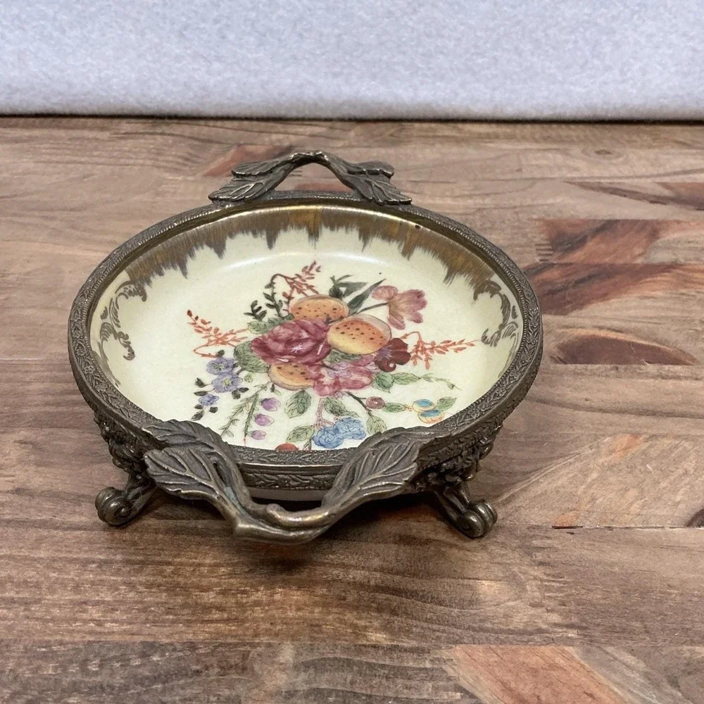 N/A décor securely